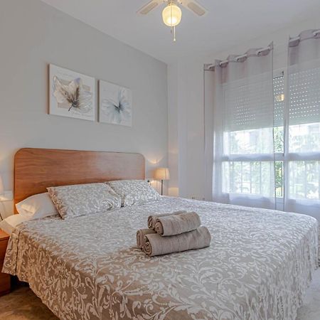 797 Holiday Rentals- Duplex Para 7 En La Carihuela A 1 Min De La Playa 토레몰리노스 외부 사진