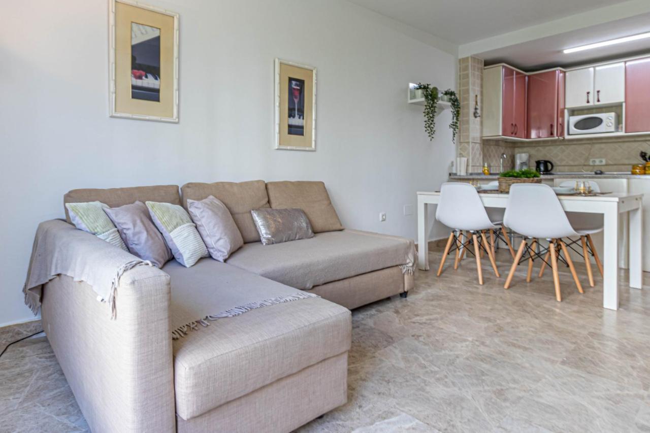 797 Holiday Rentals- Duplex Para 7 En La Carihuela A 1 Min De La Playa 토레몰리노스 외부 사진